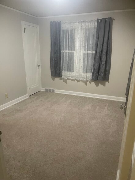 2nd main floor bedroom - 1824 N 21st St