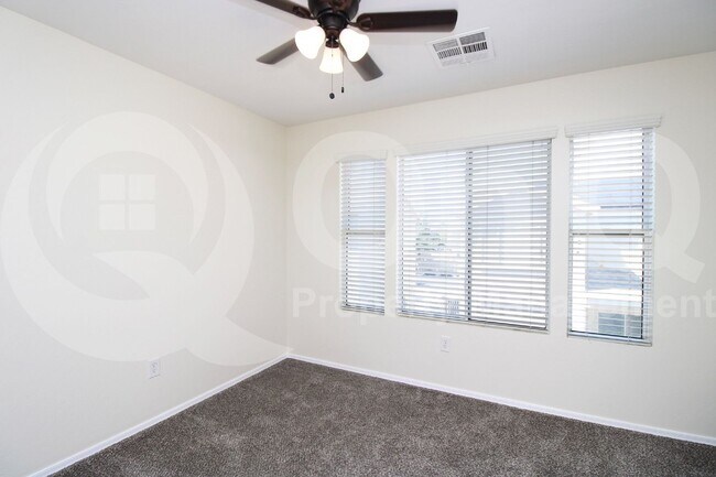 Building Photo - 4256 E Baylor Ln