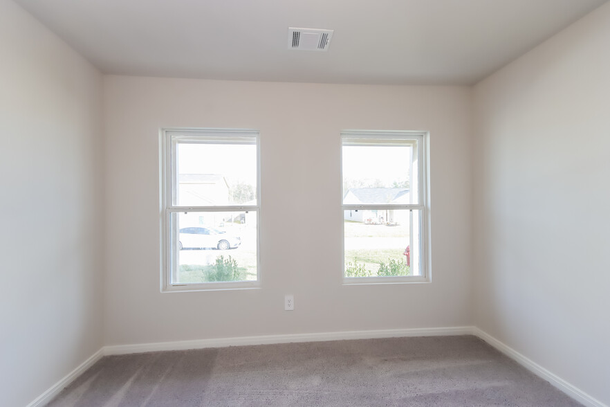Building Photo - 15606 Briar Forest Dr