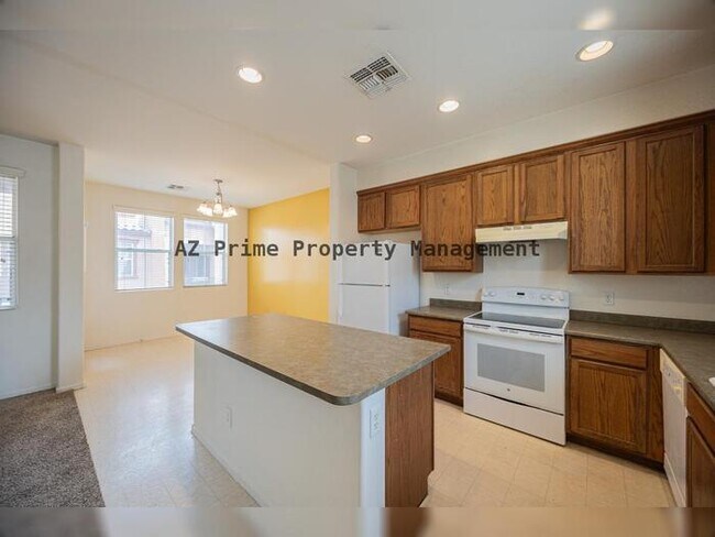 Building Photo - 2032 N 78th Glen