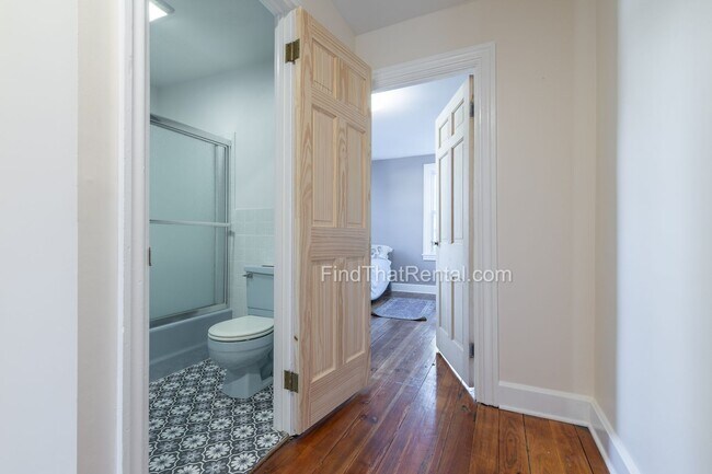 Building Photo - Downtown Carlisle Beautifully Renovated Pet Friendly Historic House with Fenced Yard and off stre...