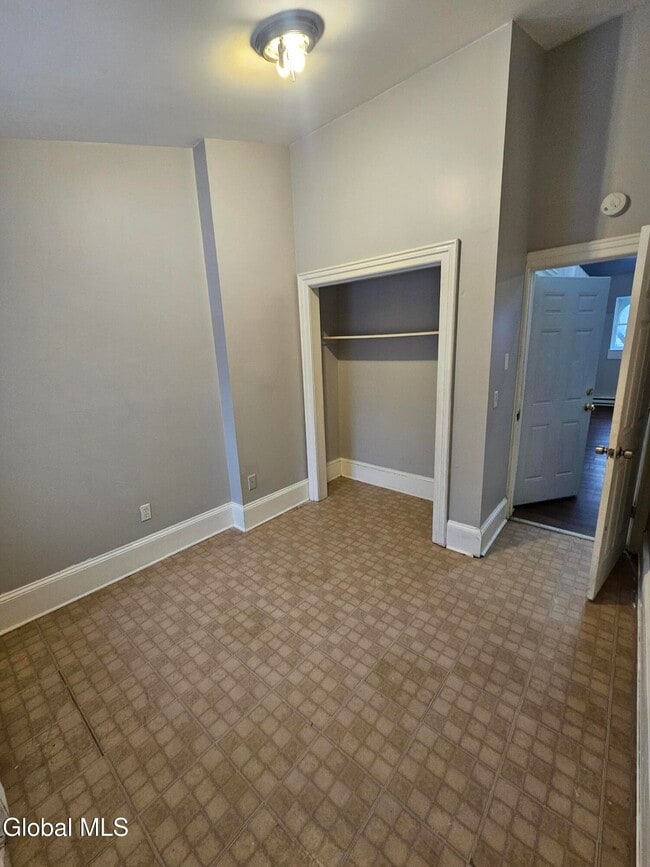 Building Photo - 119 Grand St