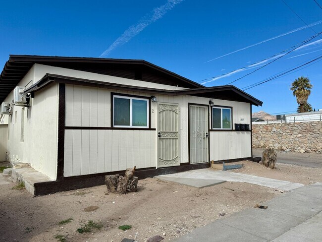 Building Photo - 1209 Gateway S Blvd