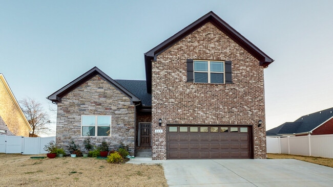 Building Photo - 317 Edgefield Ct