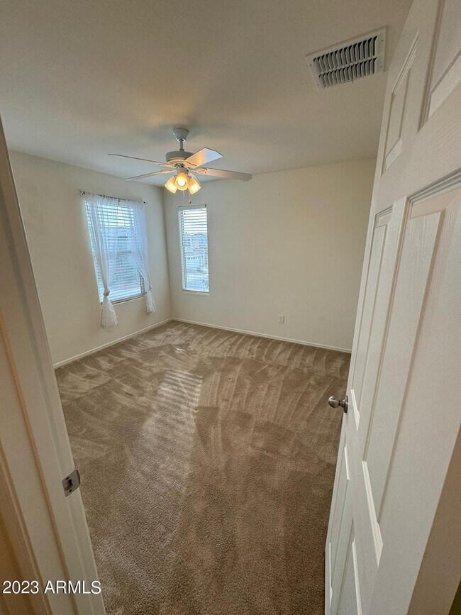 Building Photo - 6850 N 88th Ln