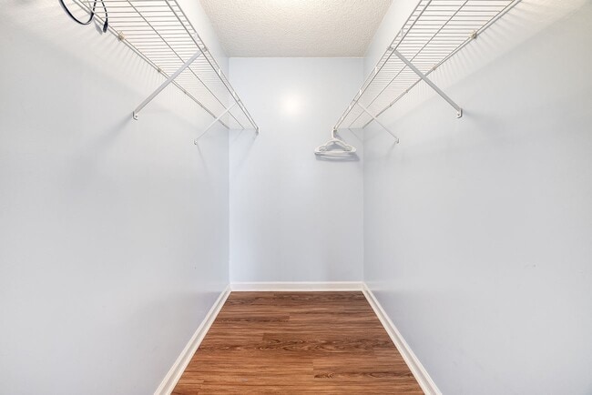 Building Photo - 118 Laurelwood Dr