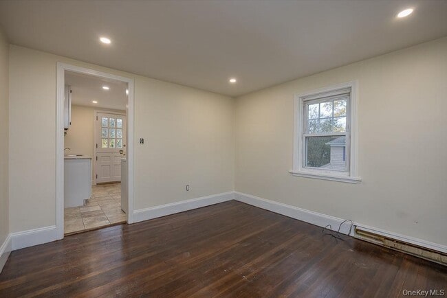 Building Photo - 5 W Stone St