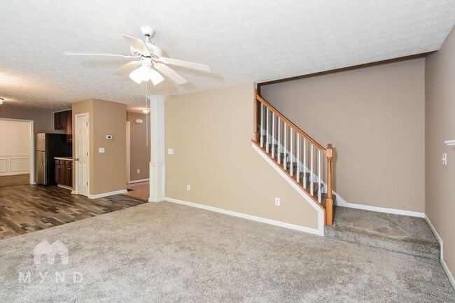 Building Photo - 738 Edgeley Ln