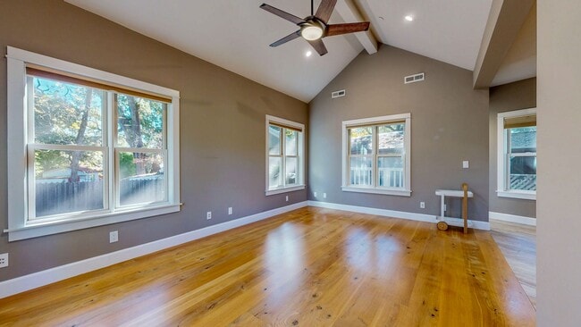 Building Photo - Serene 1 bedroom 1 bath Calistoga Home adjacent to Napa river!