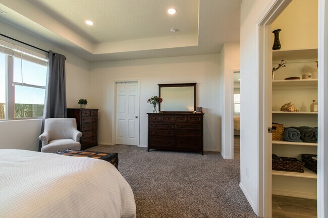 Building Photo - 2039 Lobo Trot Ct SE