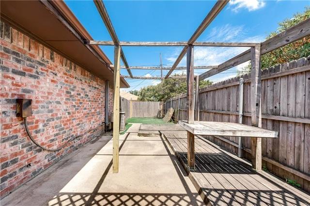 Building Photo - 3043 Modella Ave