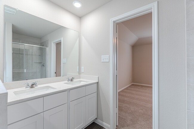 Building Photo - 9219 Grace Rdg Dr