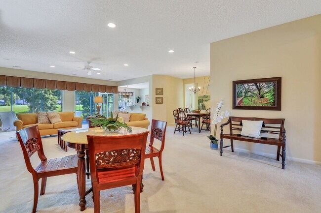 Building Photo - 5 Lacebark Ln