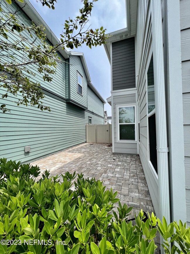 Building Photo - 7324 Beach Haven Pl