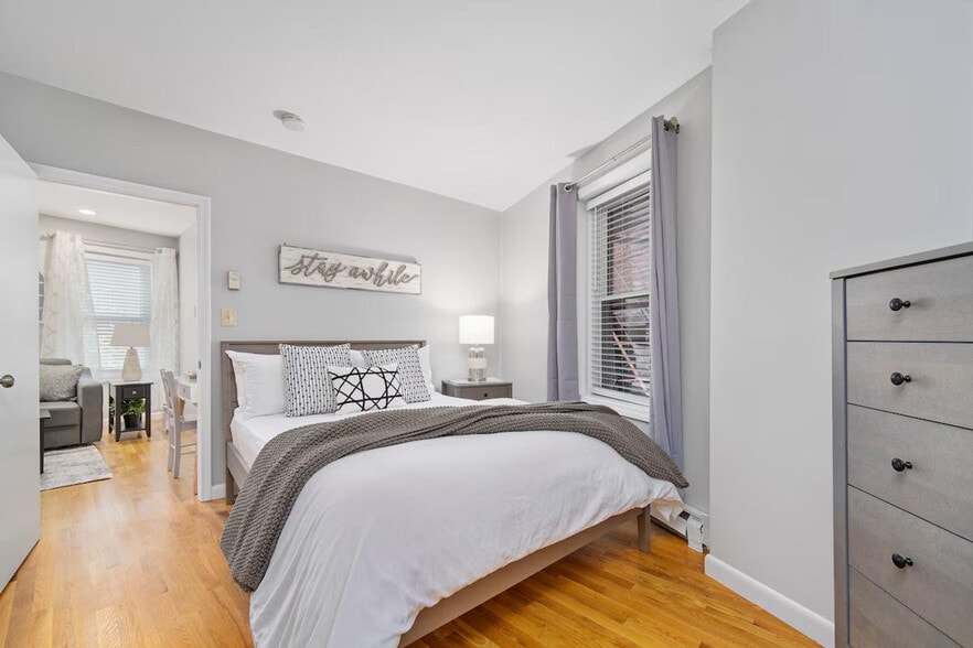 Building Photo - 348 North St