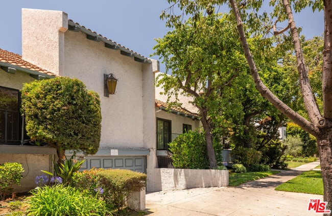 Building Photo - 1144 17th St