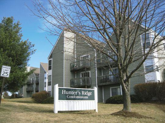 Primary Photo - Hunter's Ridge Condominiums