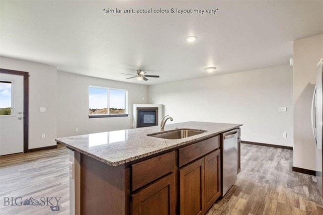 Building Photo - 704 Black Diamond St