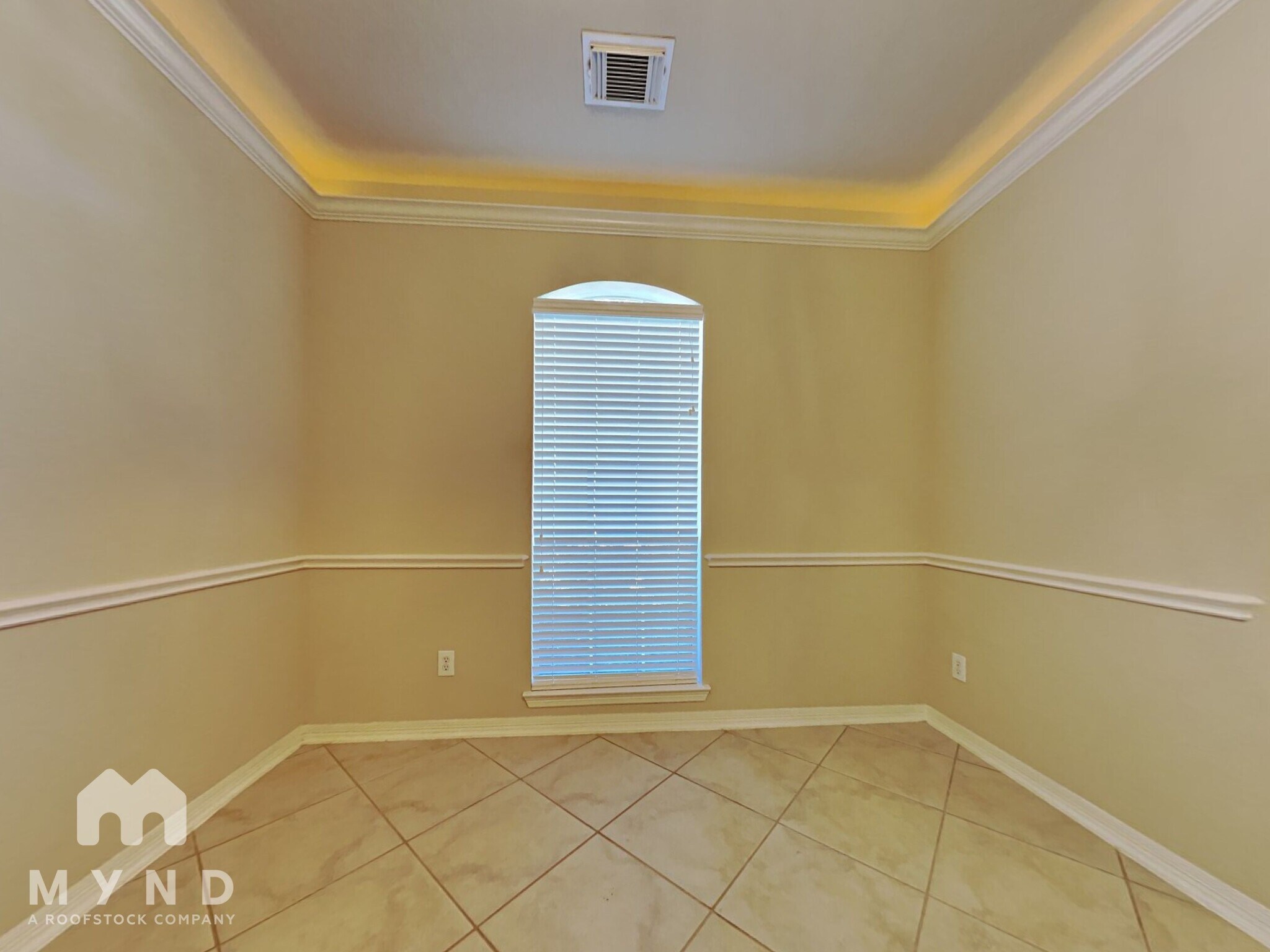 Building Photo - 4463 Diamante Dr