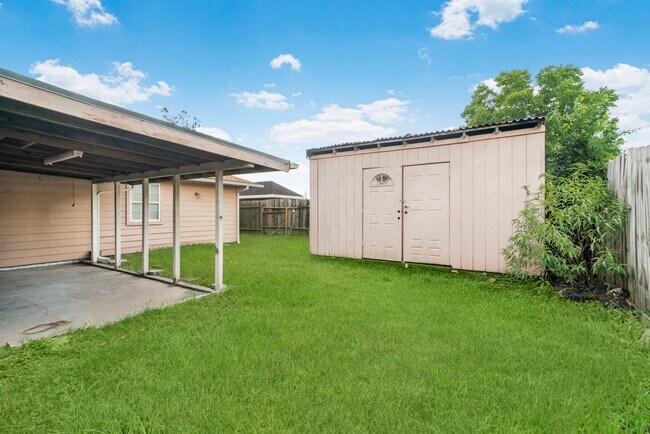 Building Photo - 16719 Sky Blue Ln