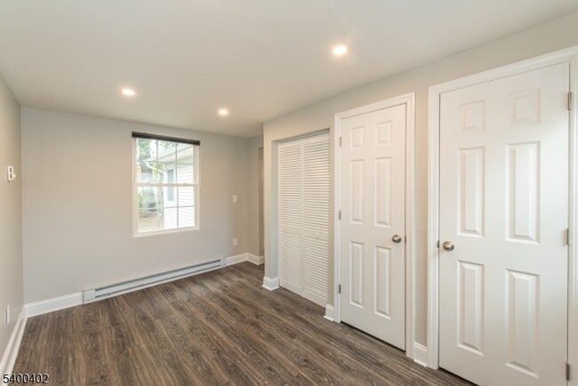 Building Photo - 59 Iroquois Ave