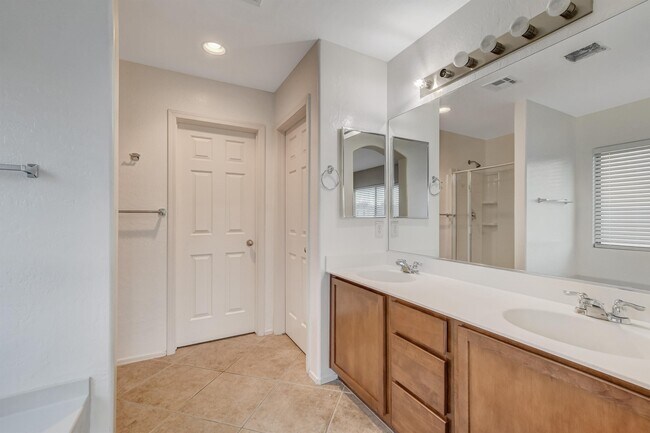 Building Photo - 8964 Salvatore St