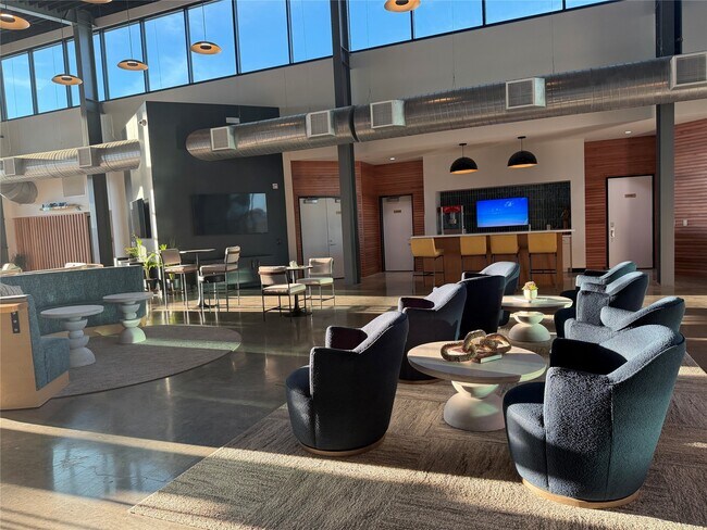 Building Photo - 1240 Woodflower Dr