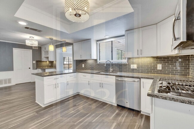 Building Photo - 11301 Taterwood Dr