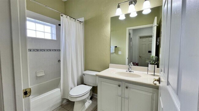 Building Photo - 3901 Ballinore Pl