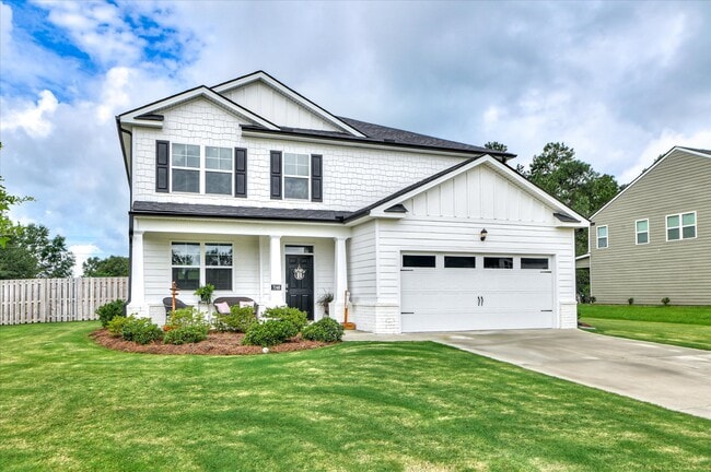 Building Photo - 7046-7046 Sideboard Xing