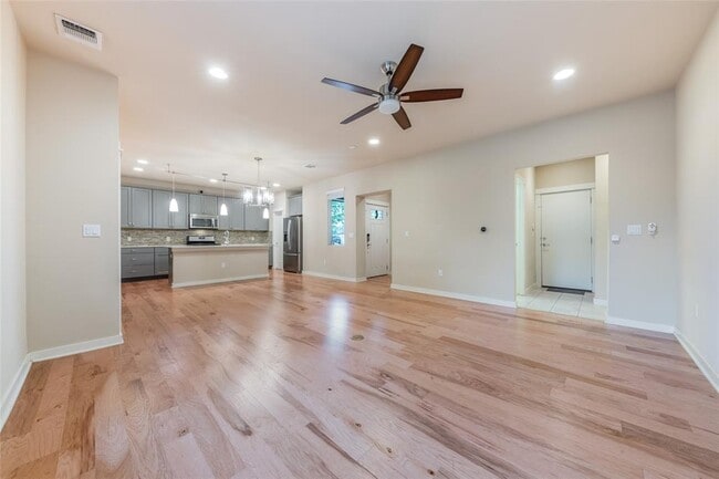 Building Photo - 4406 Banister Ln