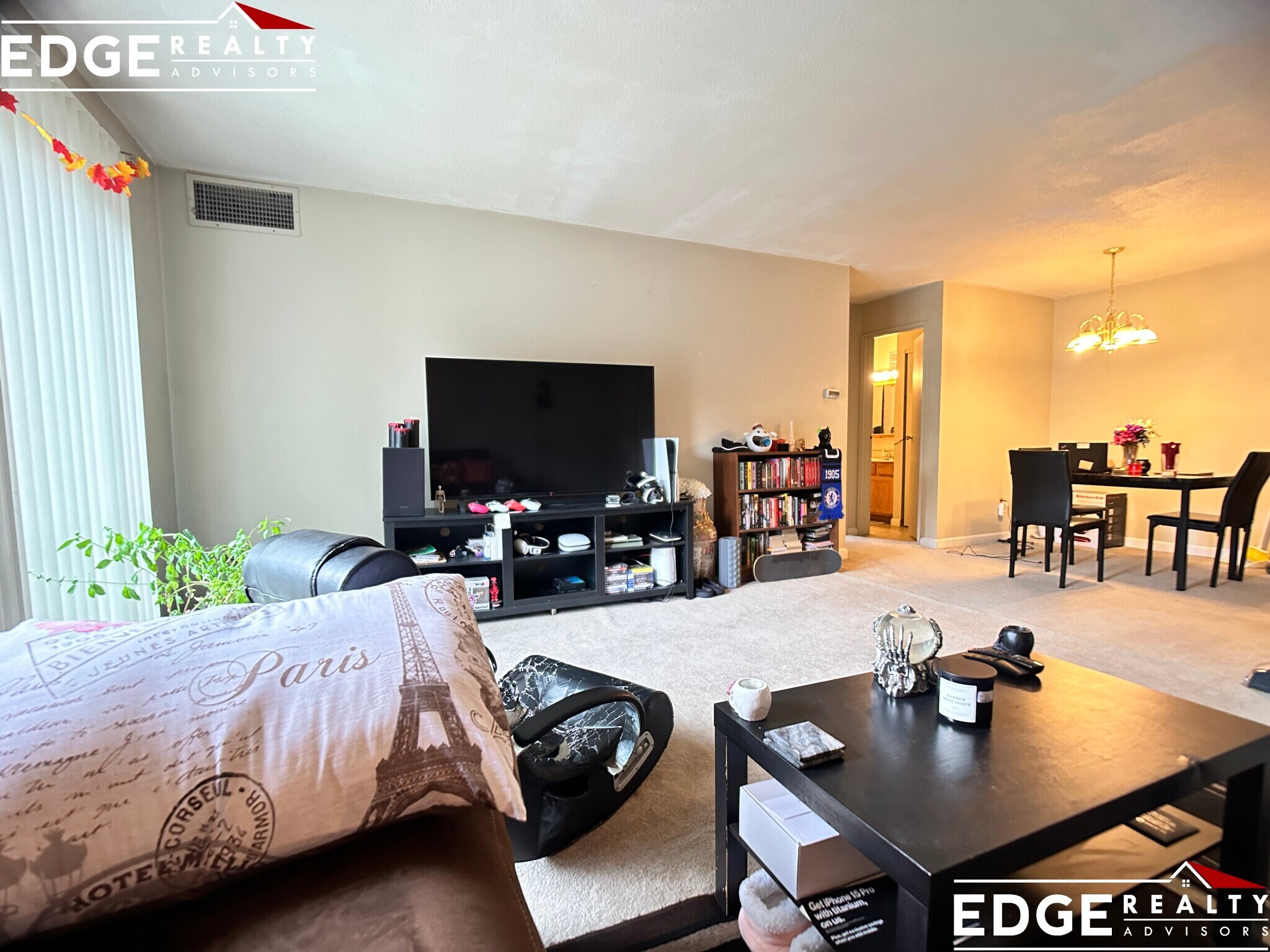 Building Photo - 49 Village Brook Ln