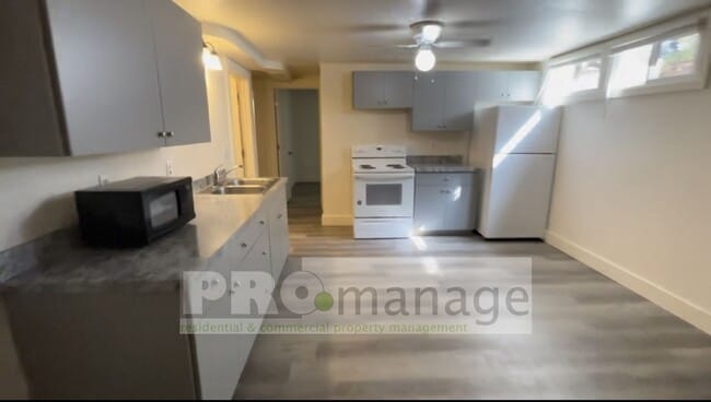 Primary Photo - 205 8th St