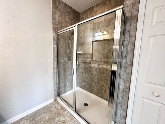 Building Photo - 1453 River Rock Ct