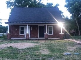 Building Photo - 153 E High St