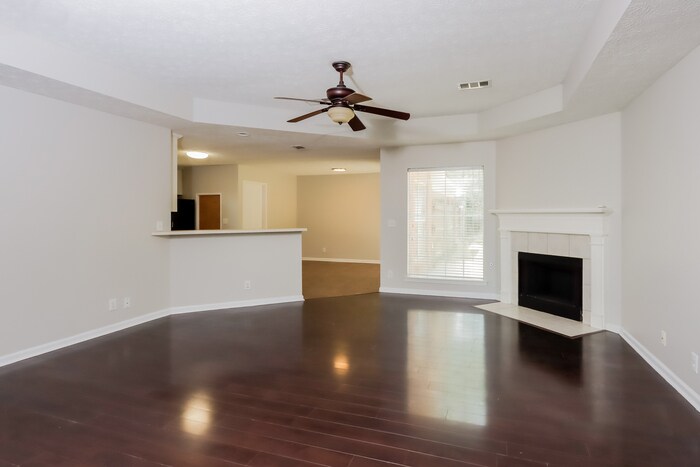 Building Photo - 11 N Springfield Dr