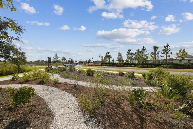 Building Photo - 3827 Sunny Spring Street