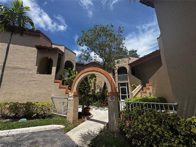 Building Photo - 334 SW 86th Ave