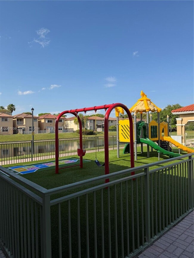 Building Photo - 6500 NW 114th Ave