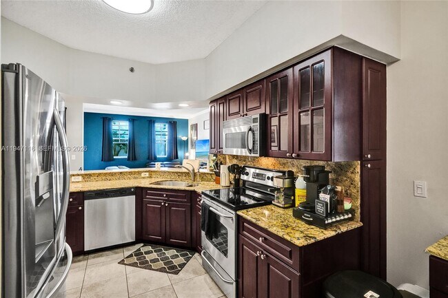 Building Photo - 3155 NE 184th St