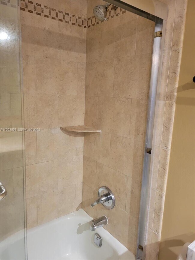 Building Photo - 2020 NE 135th St