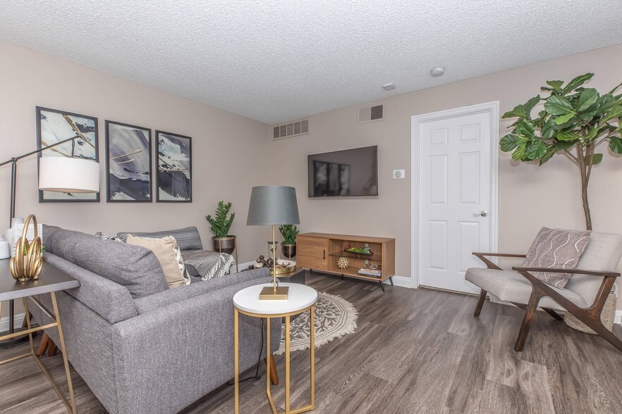 Primary Photo - Villas Aliento Apartment Homes