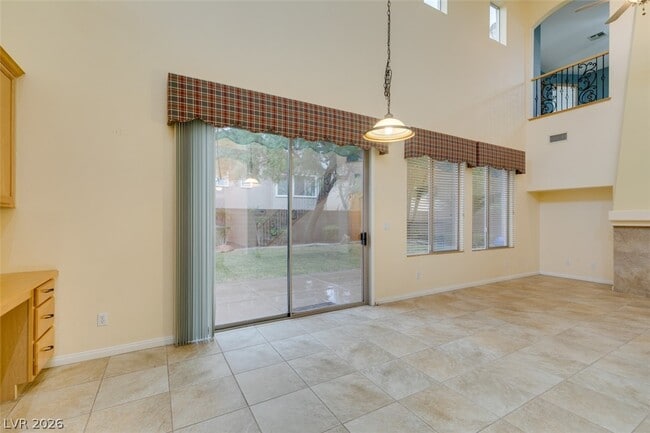 Building Photo - 10800 Canisteo St