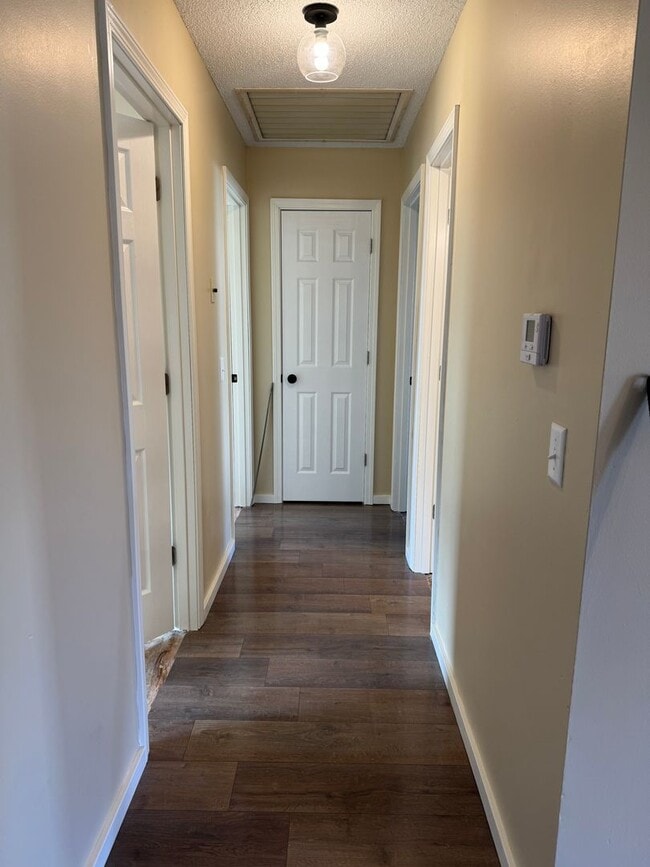 Building Photo - Lots of updates!  Southside 3 bedroom house