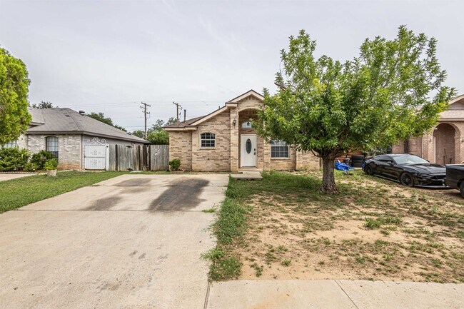 Primary Photo - 753 Snake Dr