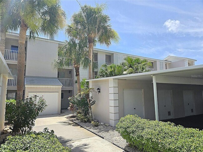Building Photo - 437 Cerromar Ln