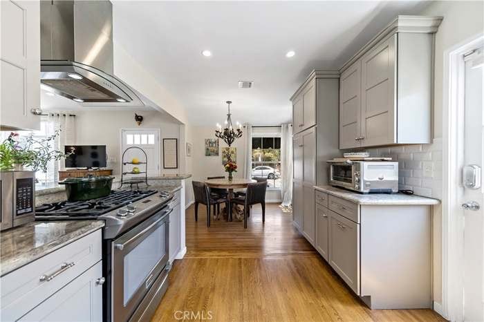 Building Photo - 211 St Joseph Ave