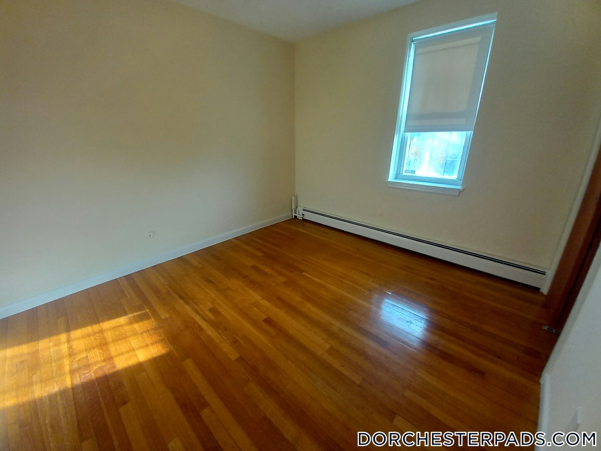 Building Photo - 125 Capen St