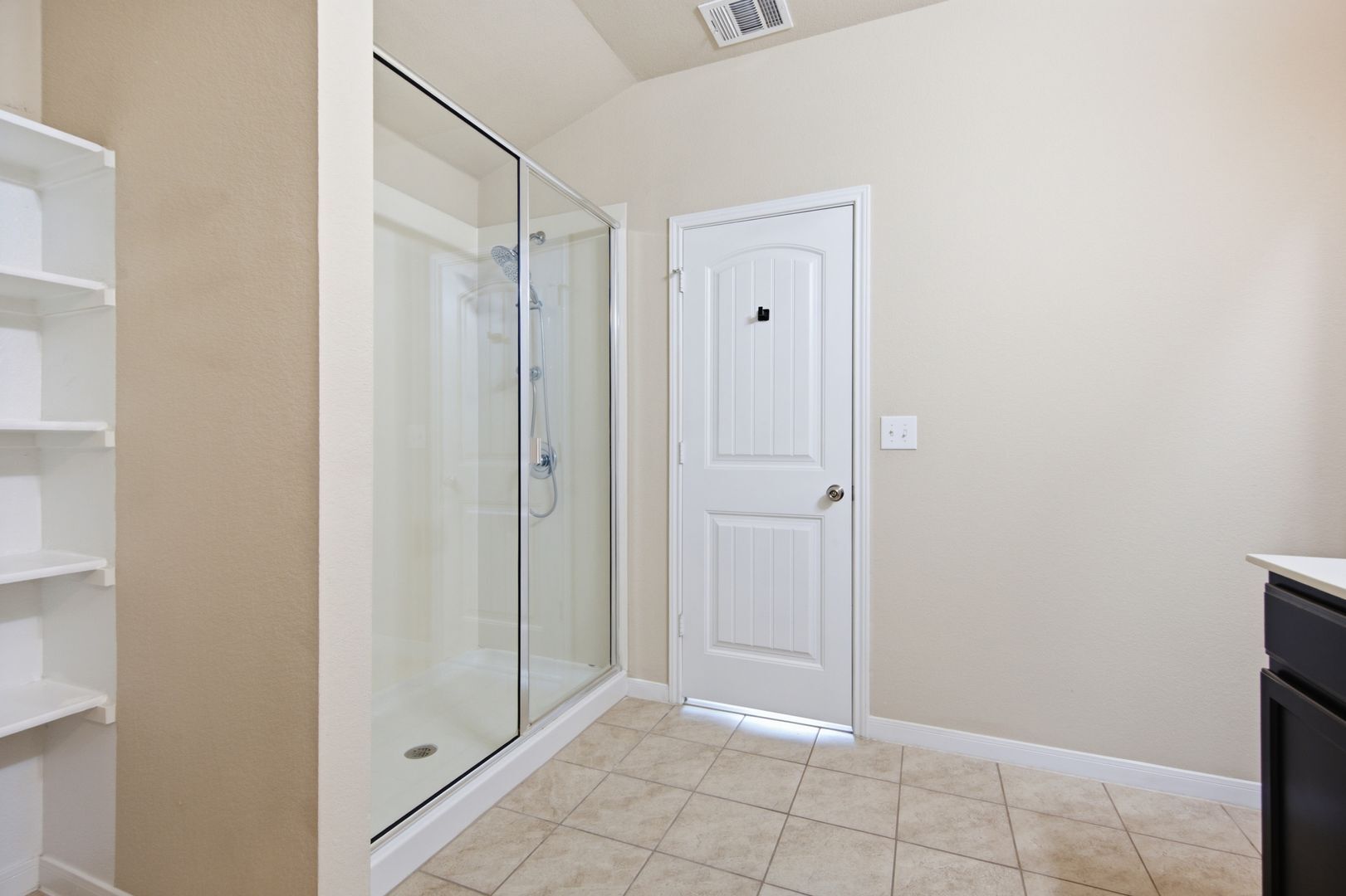 Building Photo - 5813 Roderick Dr