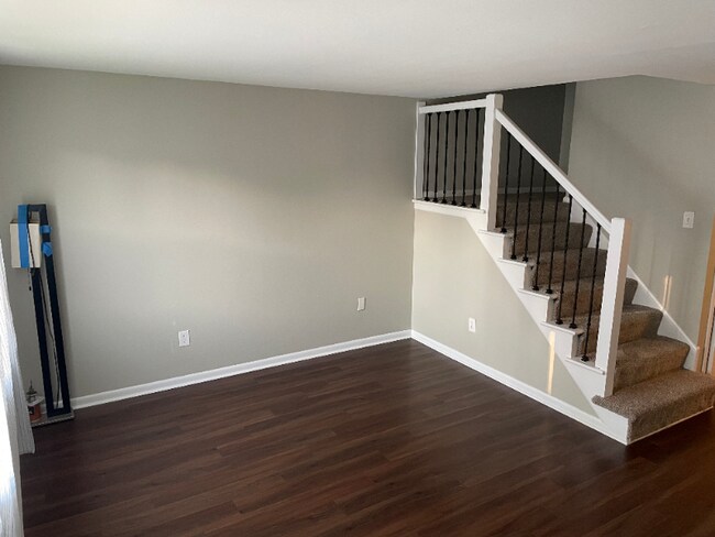 Building Photo - 532 Barnett Rd